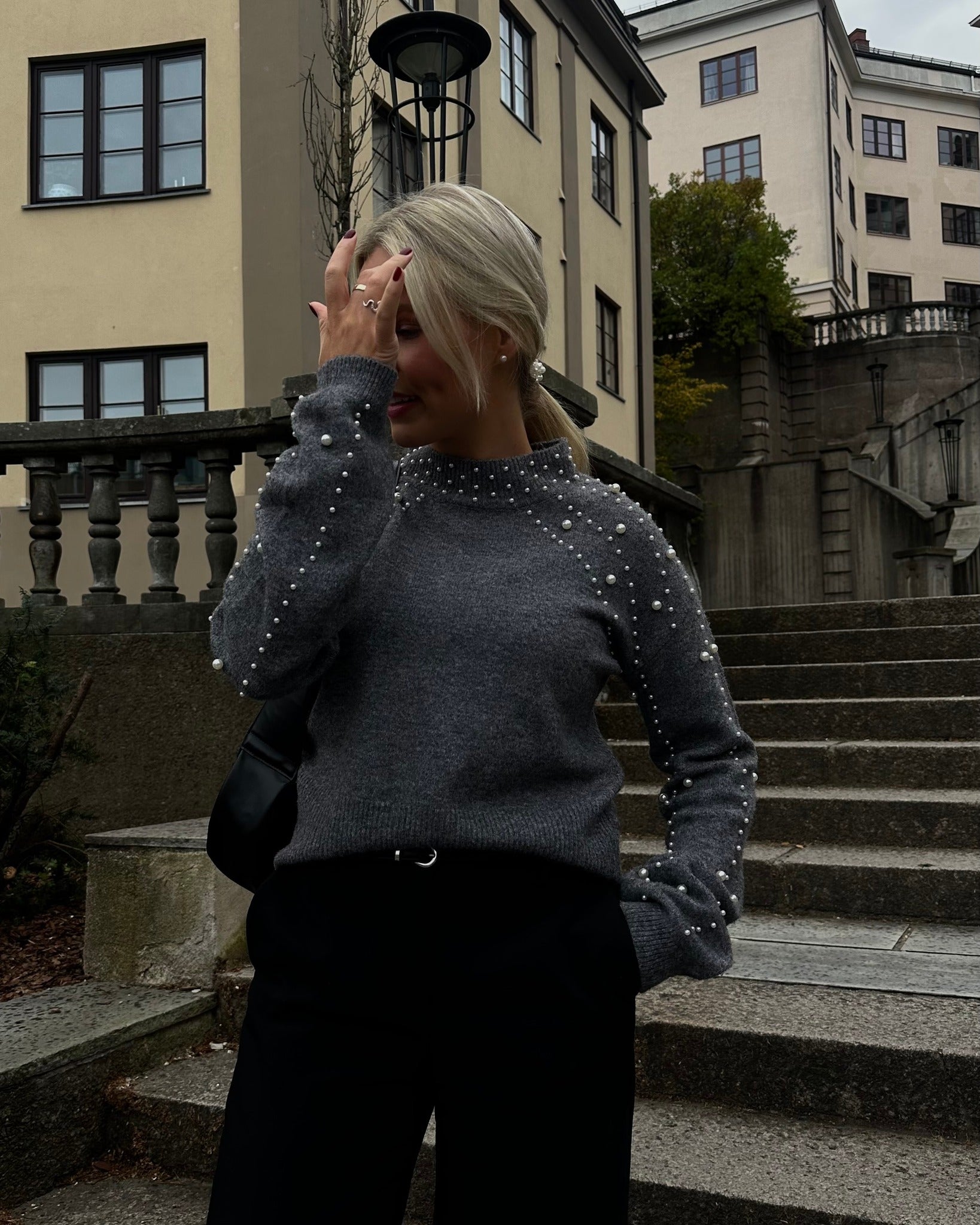 PCREA Pullover - Magnet